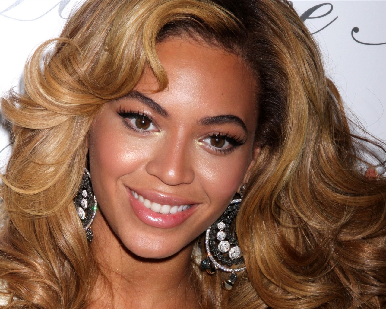 Beyonce Knowles beau fond d'écran #36 - 1280x1024