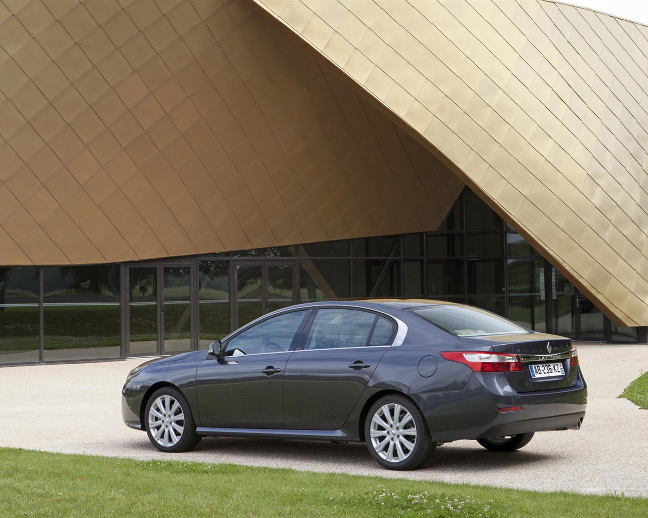 Renault Latitude - 2010 HD tapetu #6 - 1280x1024