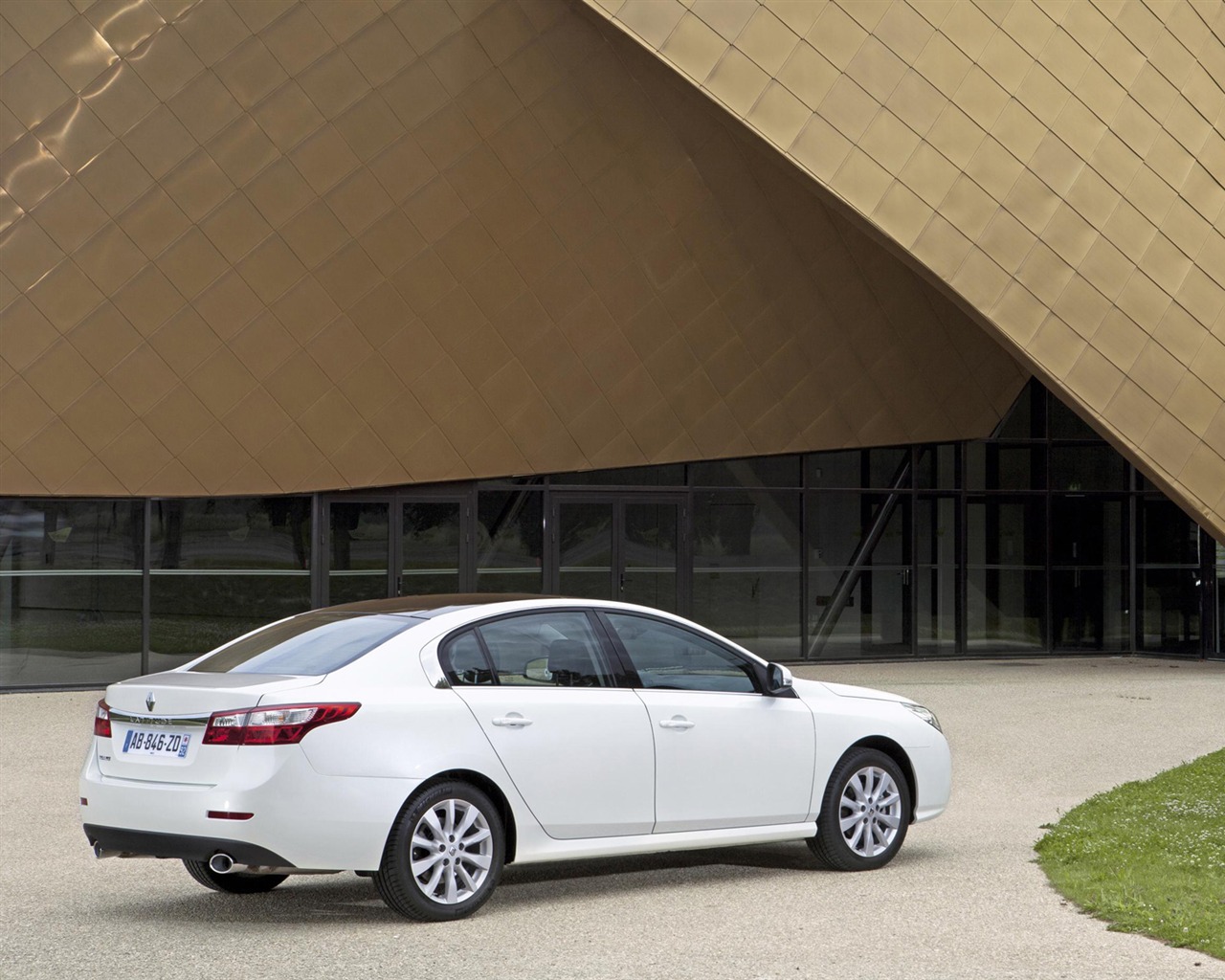 Renault Latitude - 2010 HD tapetu #8 - 1280x1024
