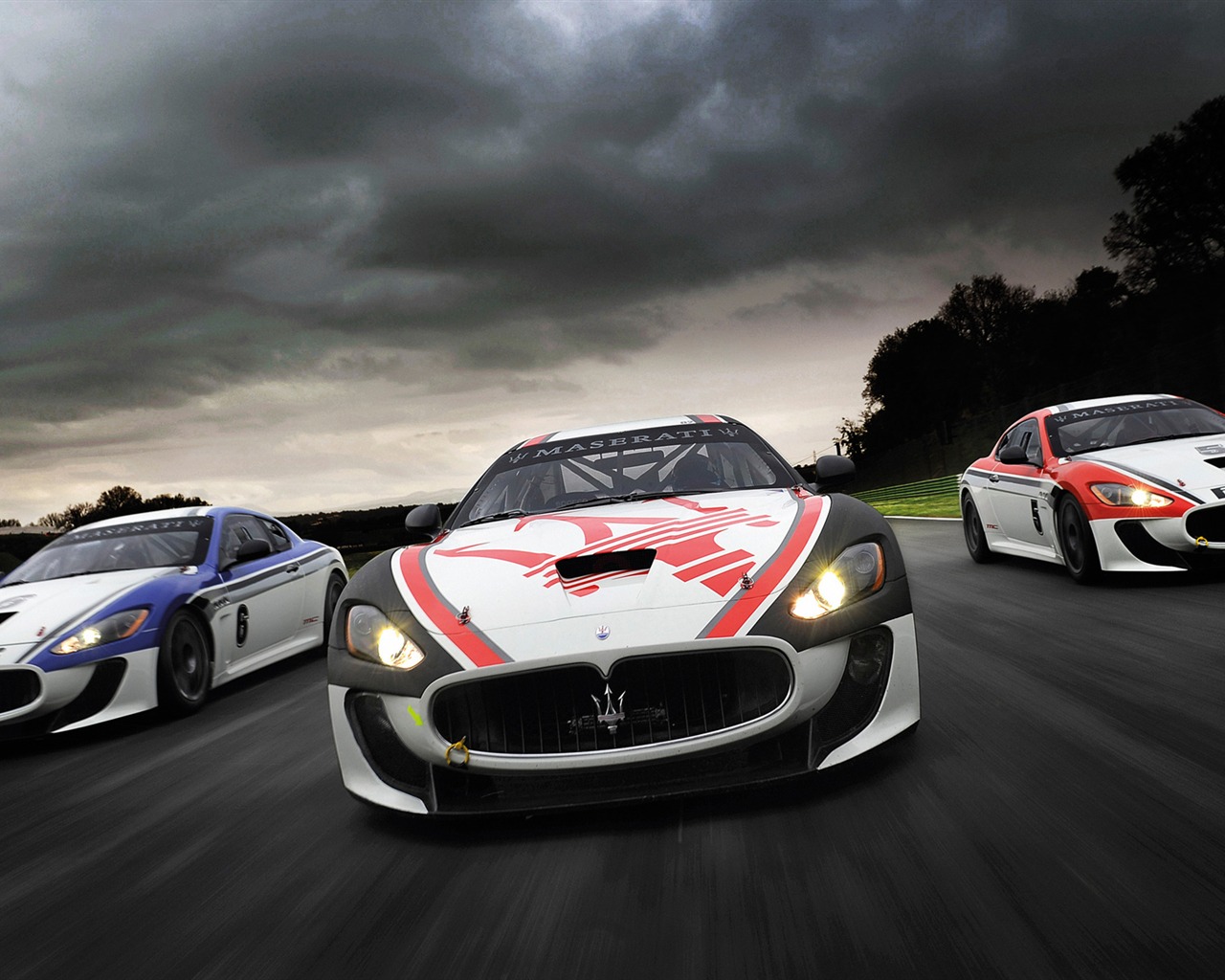 Maserati GranTurismo MC Stradale - 2010 HD tapetu #6 - 1280x1024