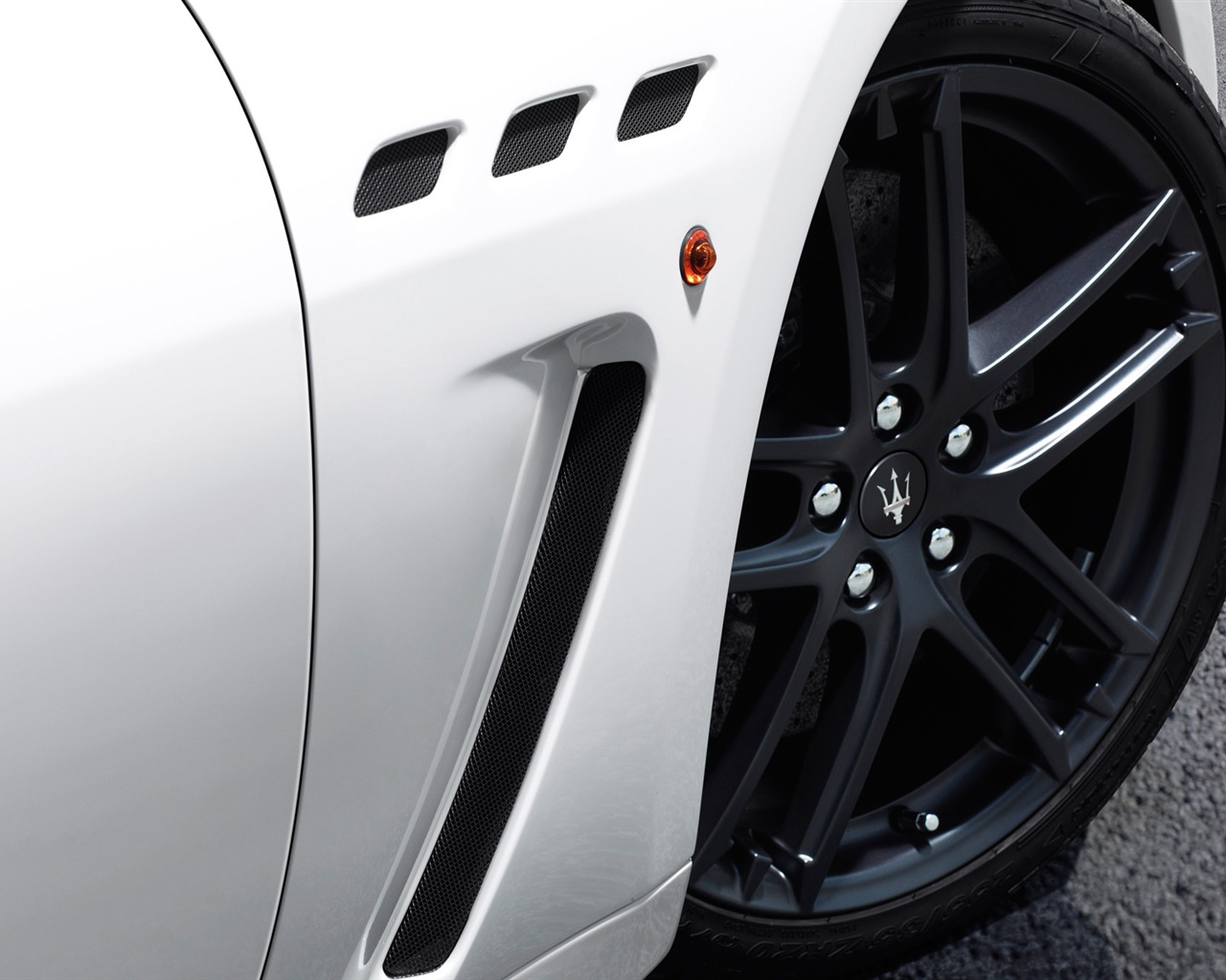 Maserati GranTurismo MC Stradale - 2010 瑪莎拉蒂 #12 - 1280x1024