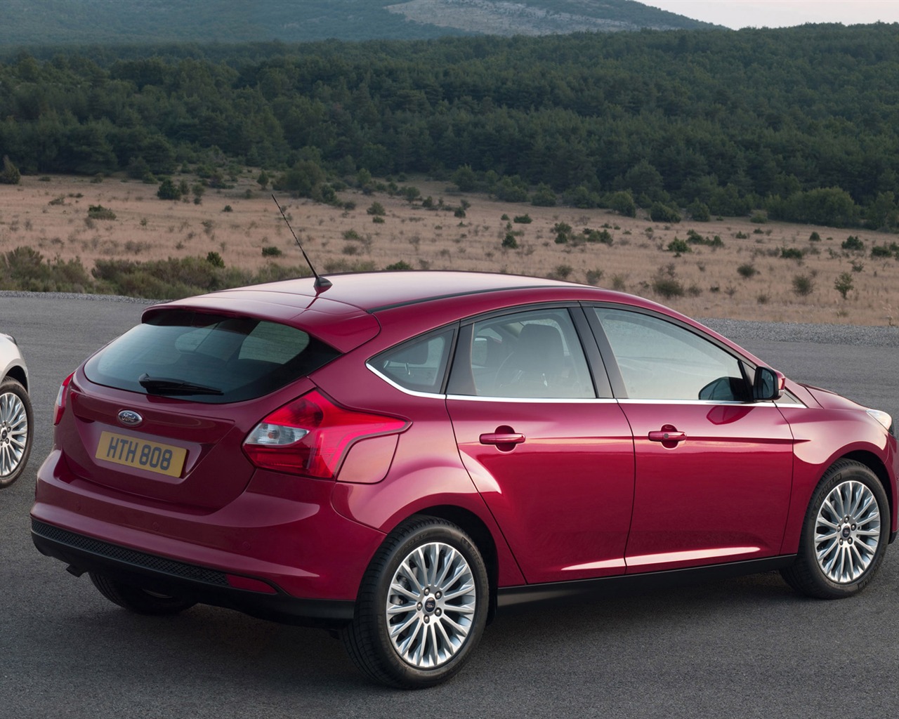 Ford Focus Hatchback 5-door - 2011 福特 #15 - 1280x1024