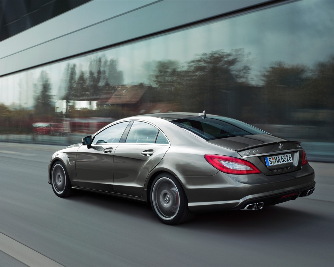 Mercedes-Benz AMG CLS63 - 2010 HD Wallpaper #12 - 1280x1024