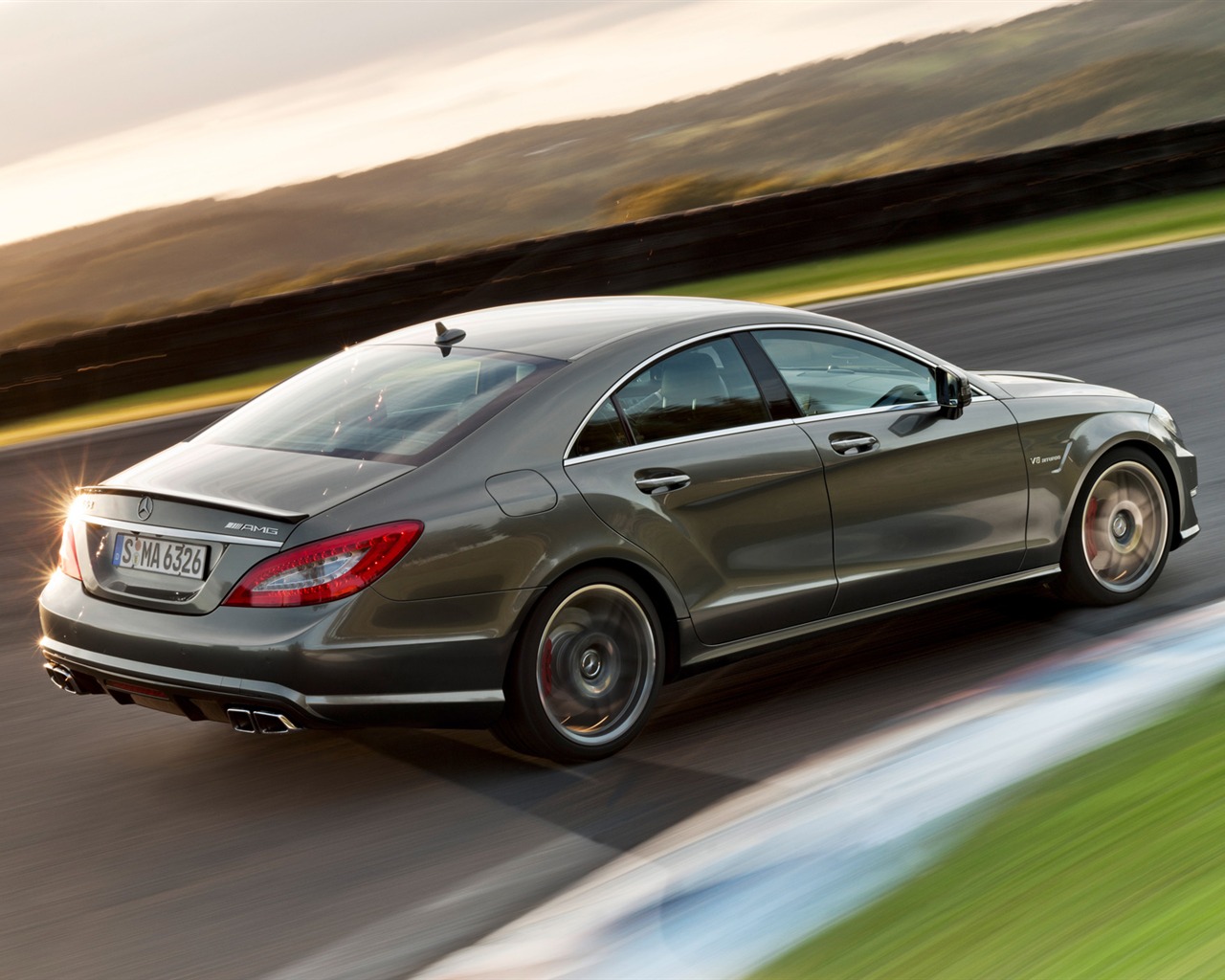 Mercedes-Benz CLS63 AMG - 2010 HD tapetu #15 - 1280x1024