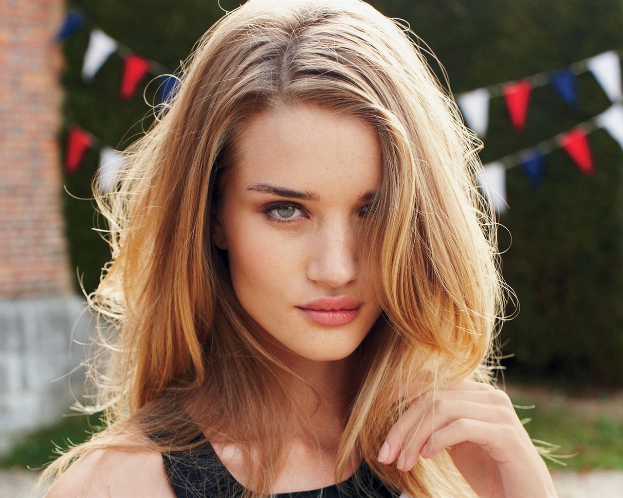 Rosie Huntington-Whiteley 羅西·漢丁頓-惠特莉 美女壁紙 #4 - 1280x1024