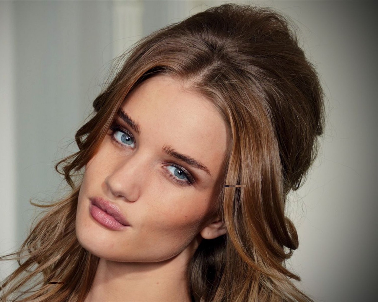 Rosie Huntington-Whiteley krásnou tapetu #5 - 1280x1024