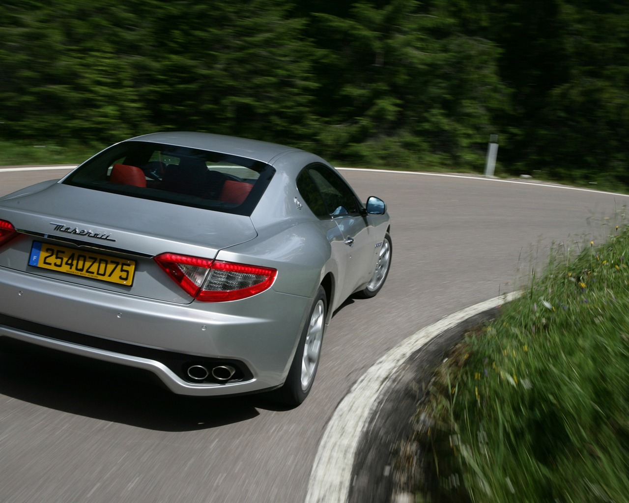 Maserati GranTurismo - 2007 HD tapetu #7 - 1280x1024