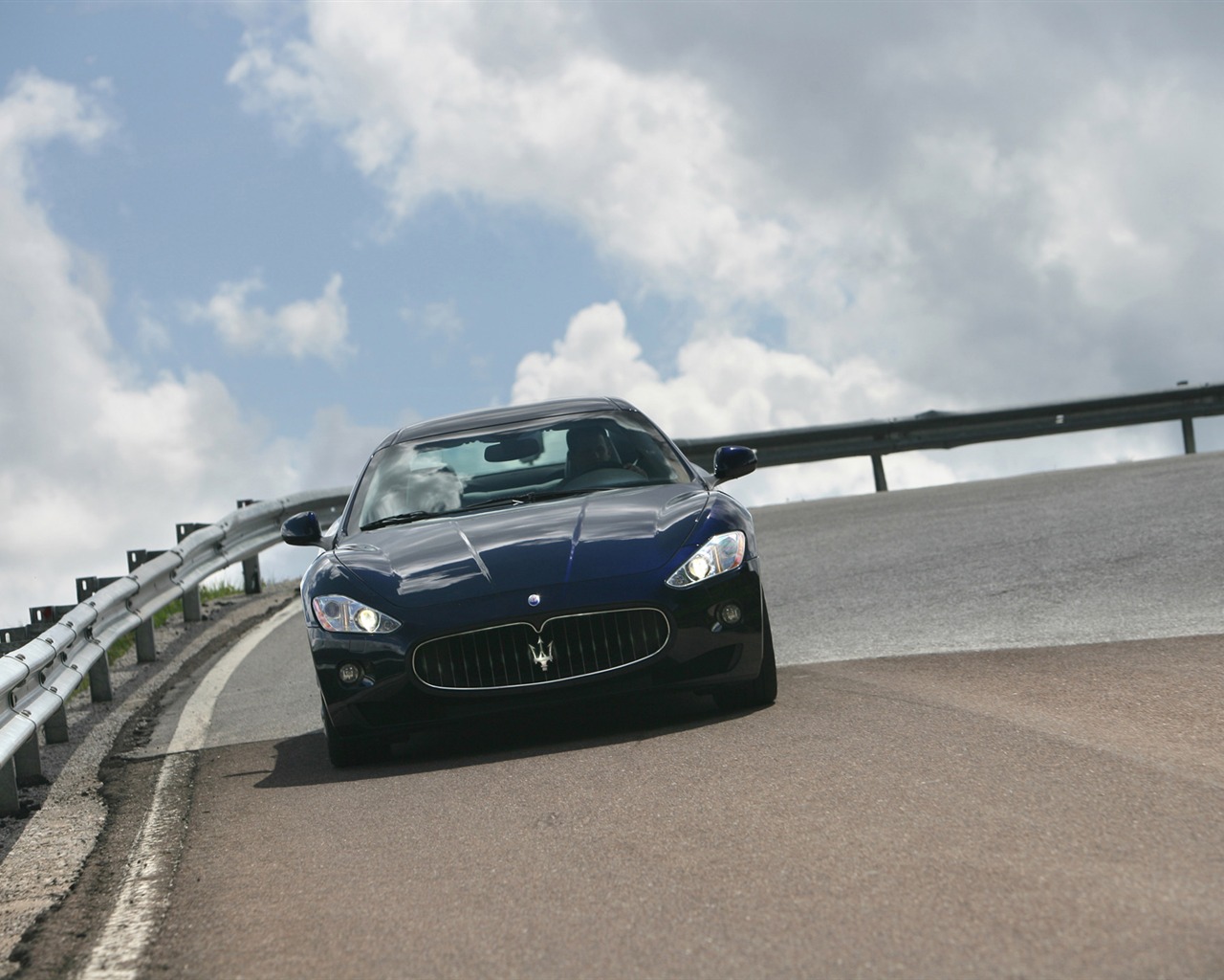 Maserati GranTurismo - 2007 HD tapetu #35 - 1280x1024