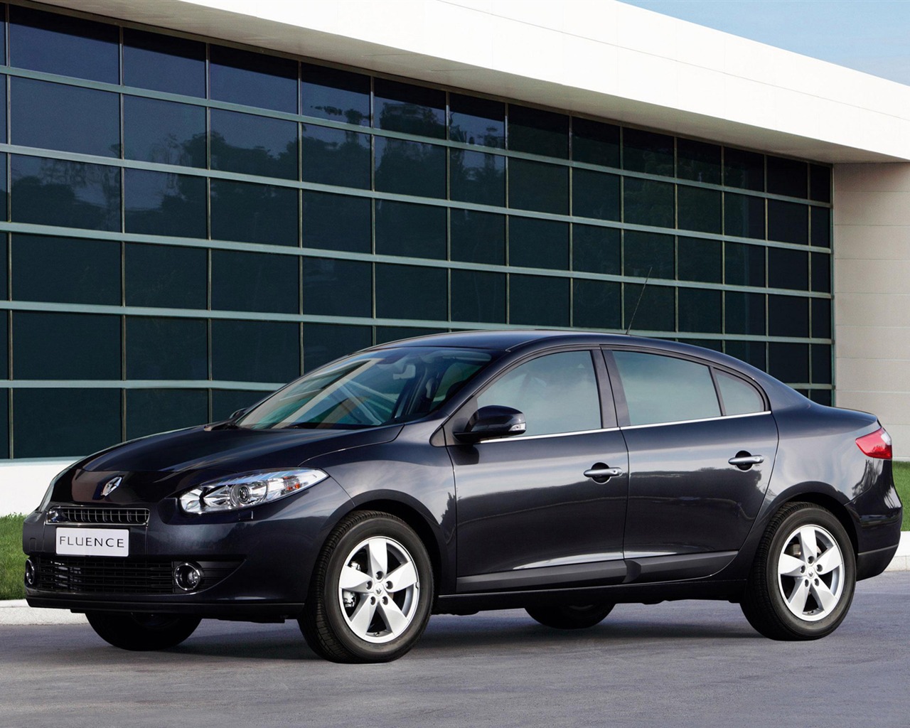 Renault Fluence - 2009 HD Tapety na plochu #5 - 1280x1024