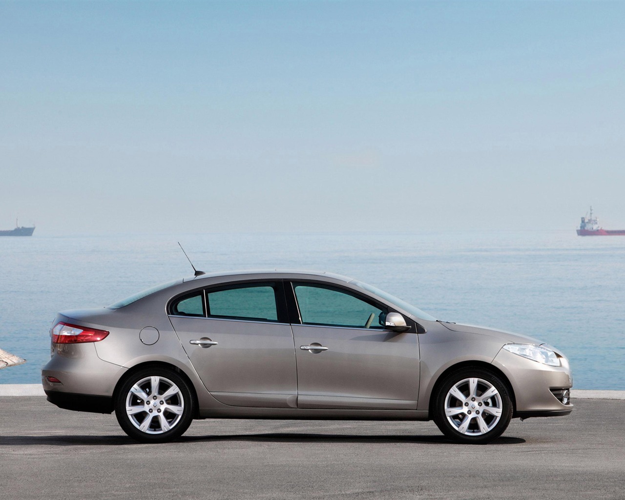 Renault Fluence - 2009 雷诺17 - 1280x1024