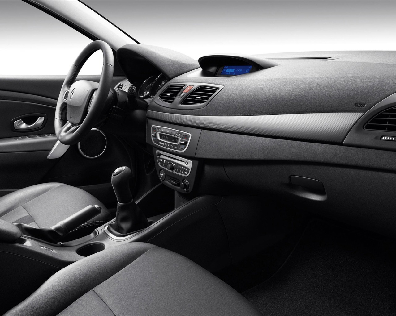 Renault Fluence - 2009 HD Tapety na plochu #31 - 1280x1024