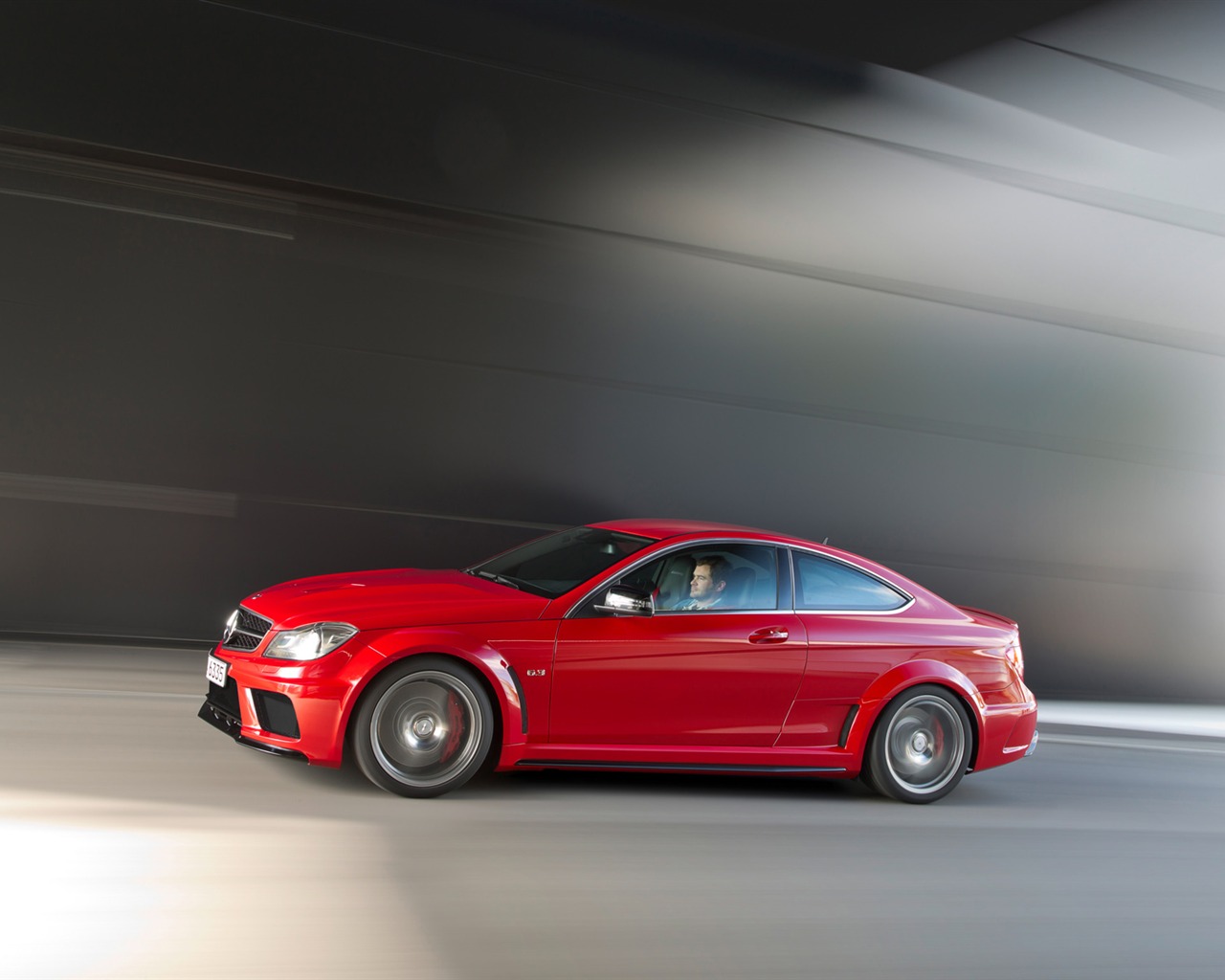 Mercedes-Benz C63 AMG Black Series Coupe - 2011 HD wallpapers #2 - 1280x1024
