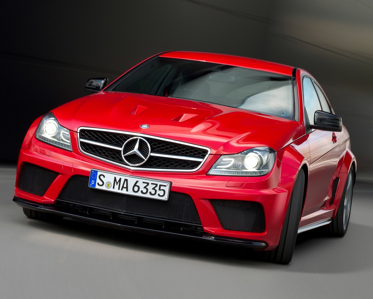 Mercedes-Benz C63 AMG Coupe Black Series - 2011 奔驰6 - 1280x1024