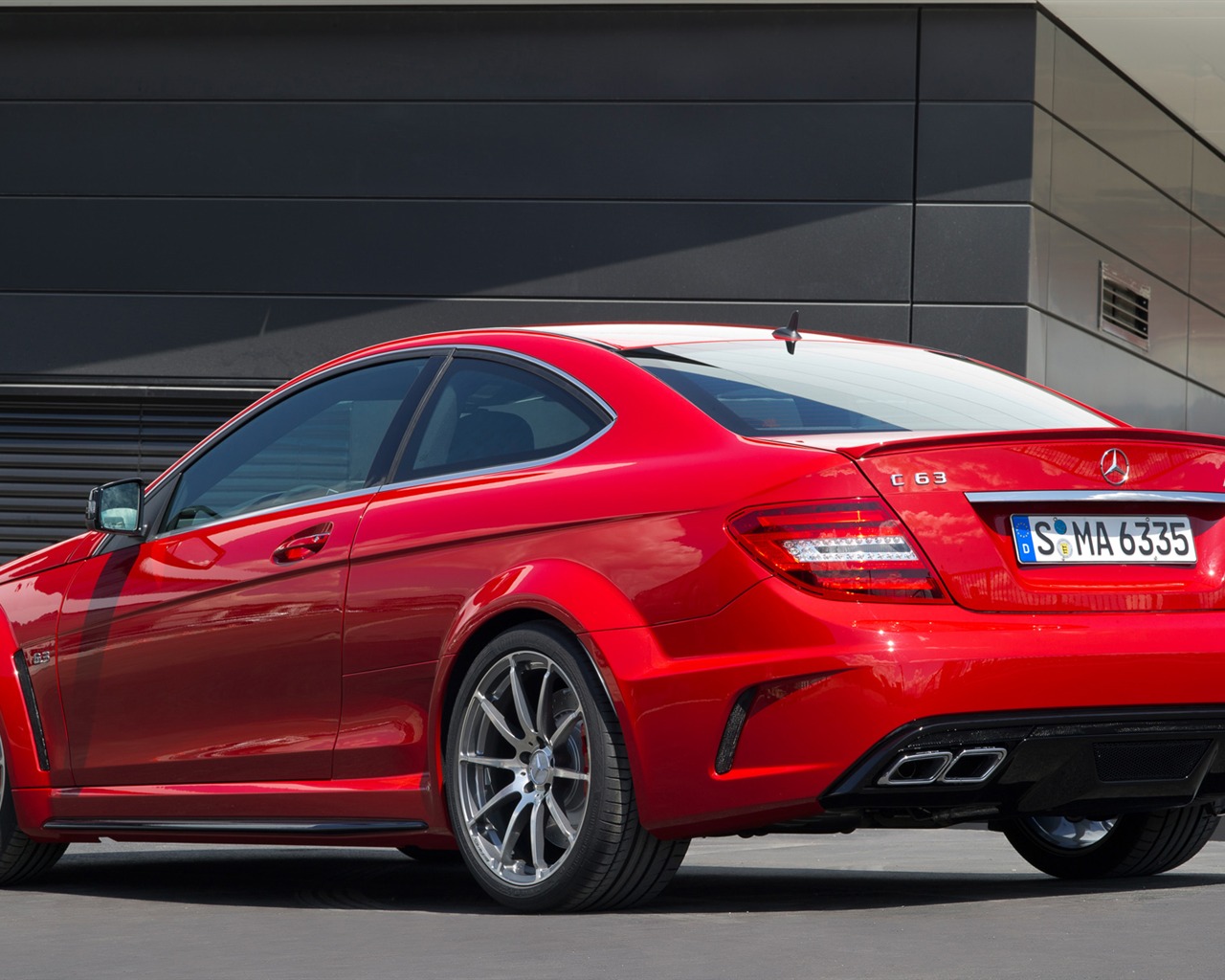 Mercedes-Benz C63 AMG Coupe Black Series - 2011 奔馳 #8 - 1280x1024