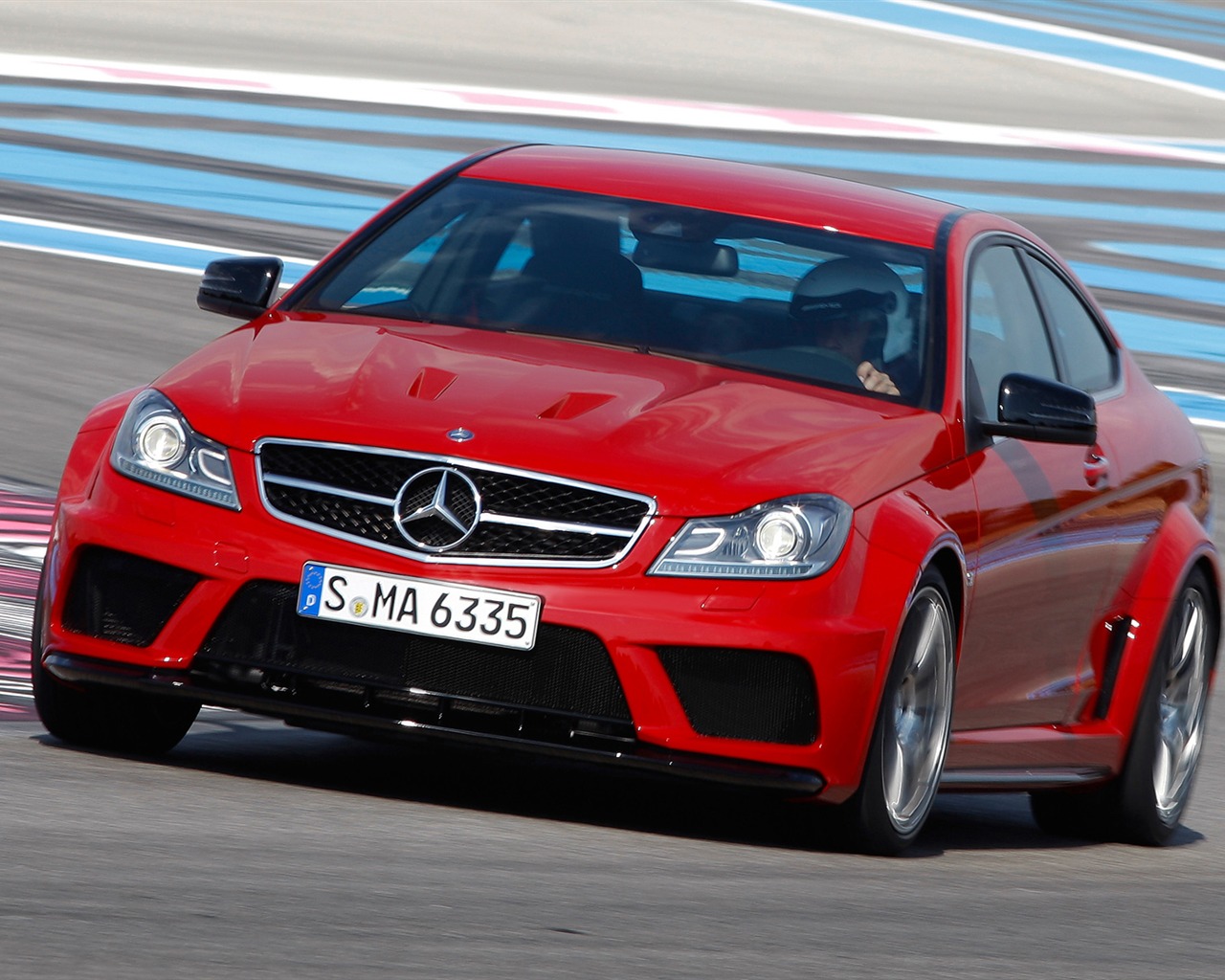 Mercedes-Benz C63 AMG Coupe Black Series - 2011 HD wallpapers #14 - 1280x1024