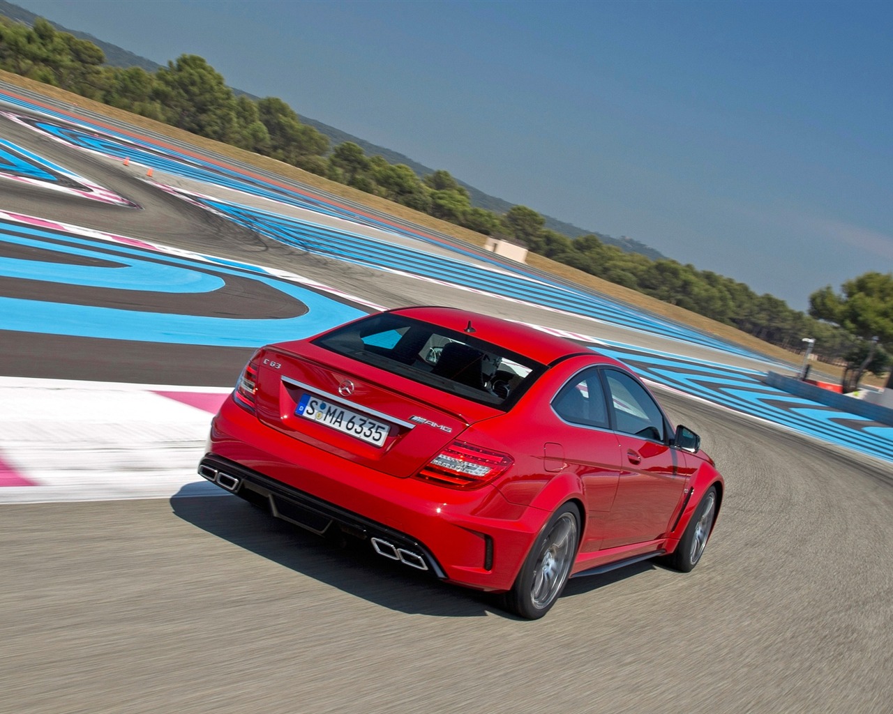 Mercedes-Benz C63 AMG Black Series Coupe - 2011 HD wallpapers #16 - 1280x1024