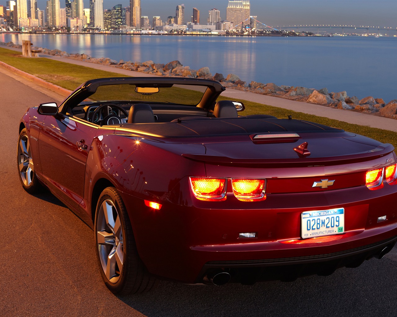 Chevrolet Camaro Convertible - 2010 fondos de pantalla HD #20 - 1280x1024