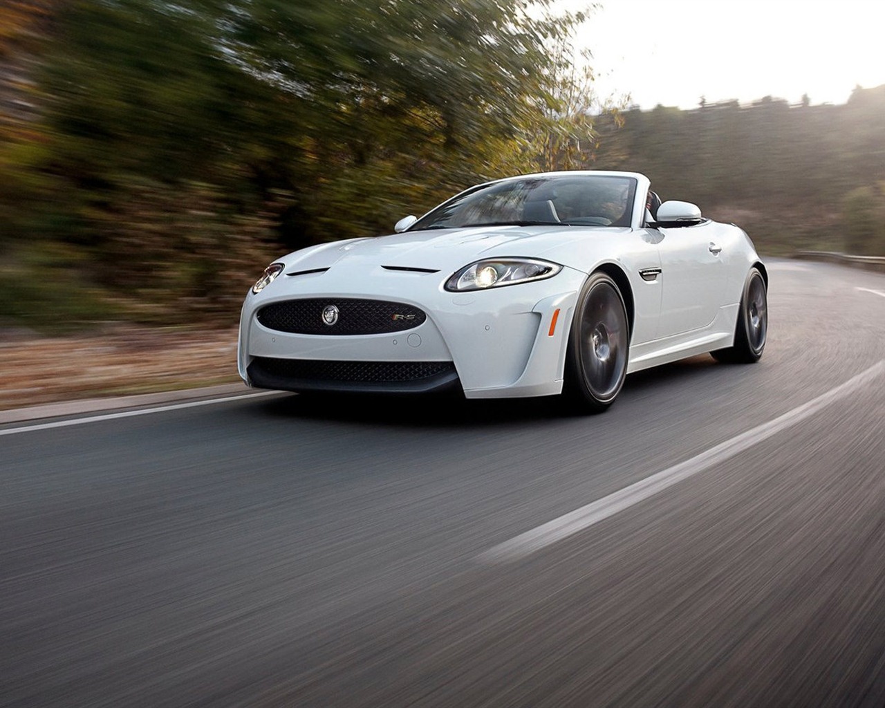 2013 捷豹XK XKR-S Convertible跑車壁紙 #6 - 1280x1024