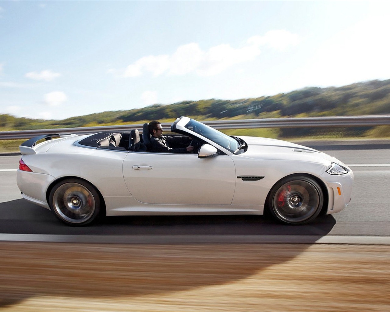 2013 捷豹XK XKR-S Convertible跑车壁纸7 - 1280x1024