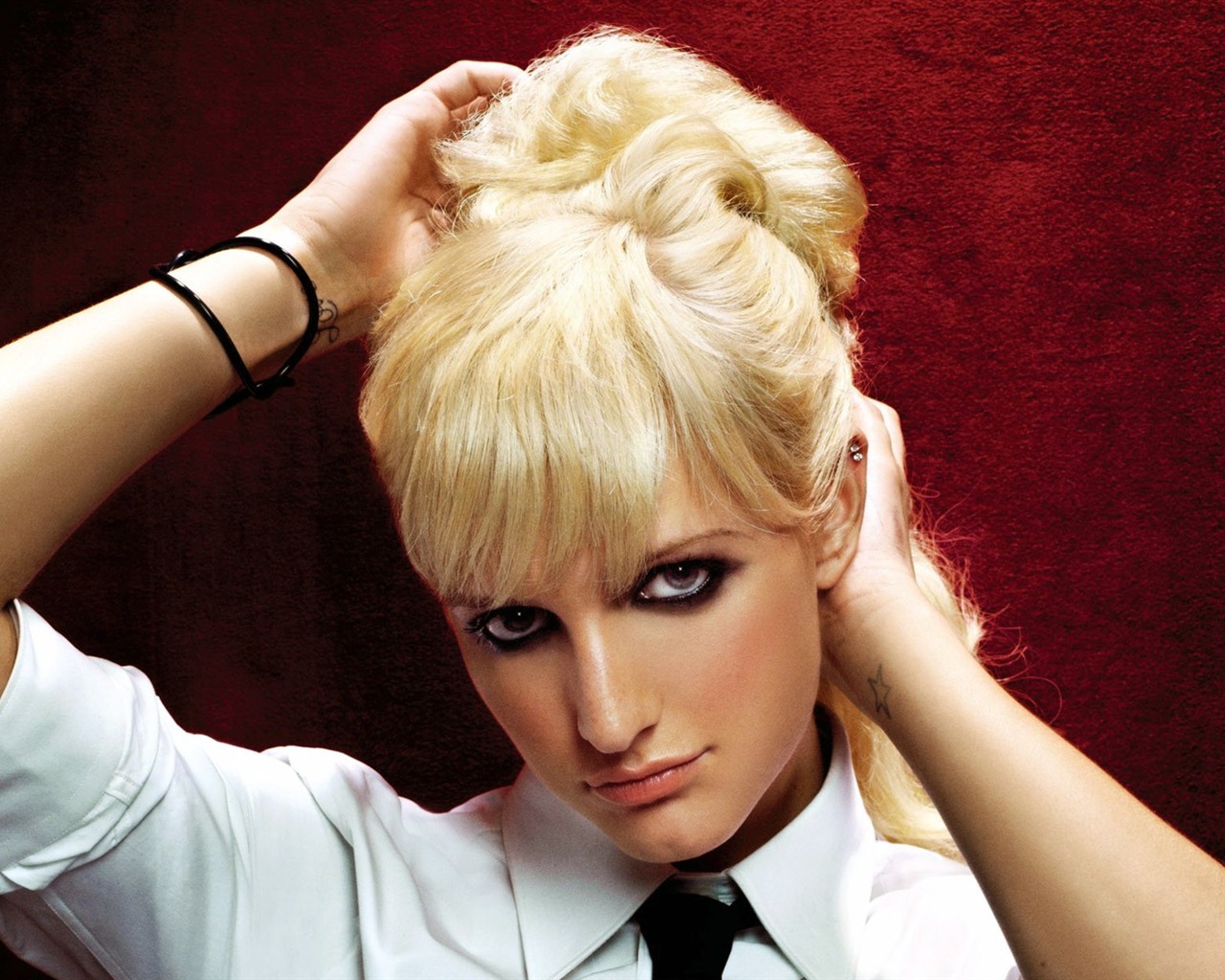 Ashlee Simpson 阿什莉·辛普森 美女壁纸13 - 1280x1024