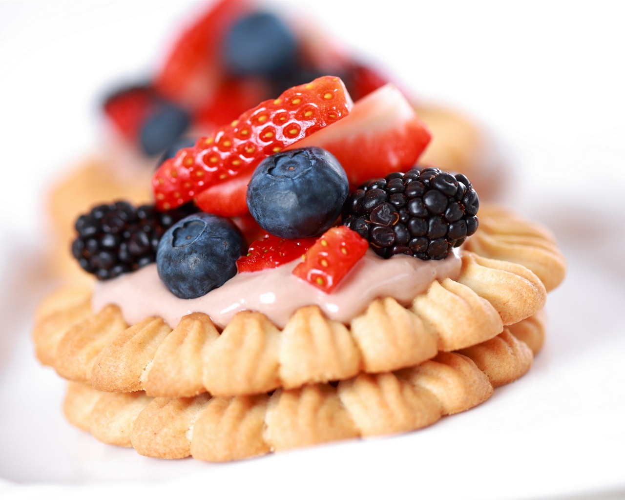Rich and attractive gourmet desserts wallpapers #12 - 1280x1024
