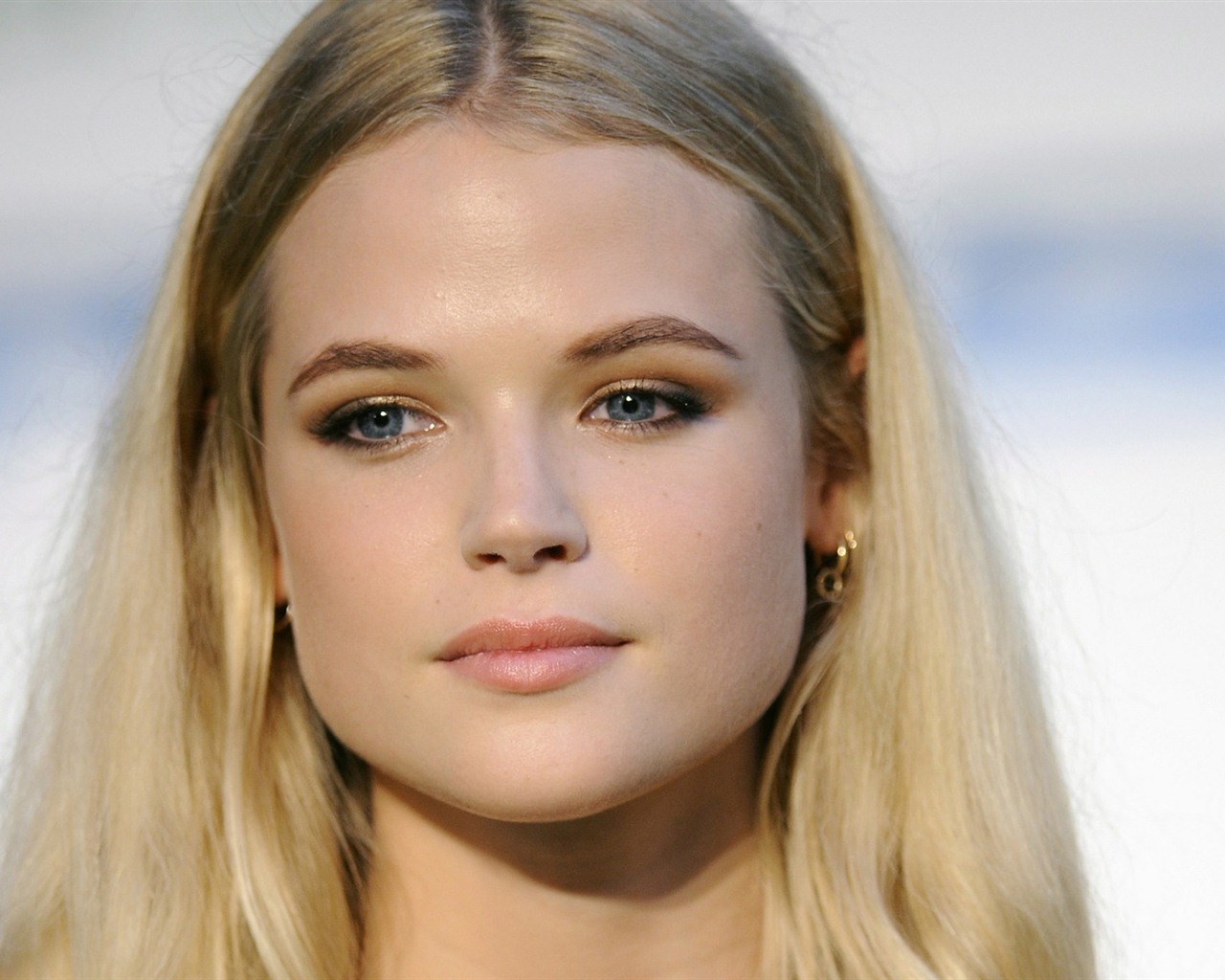 Gabriella Wilde beautiful wallpapers #7 - 1280x1024