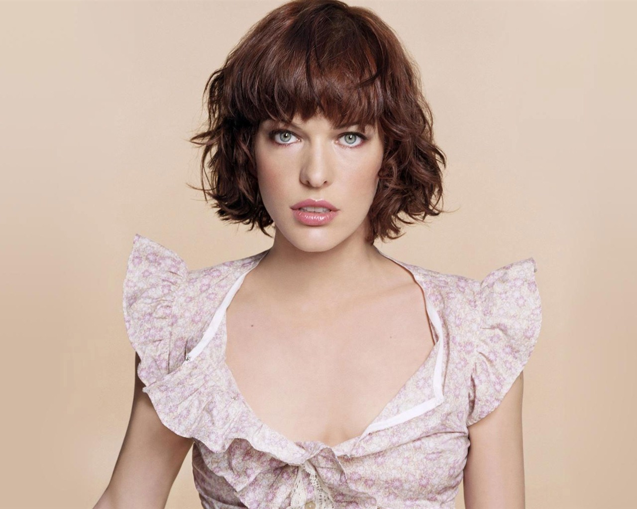 Milla Jovovich tapety na plochu krásné #10 - 1280x1024