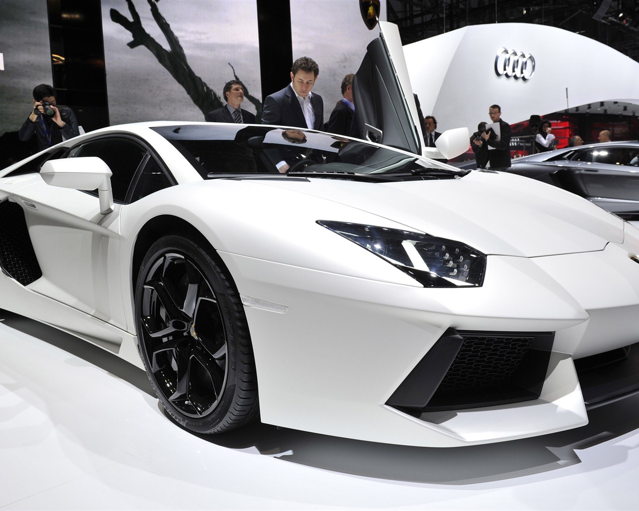 2012ランボルギーニAventador LP700-4 HDの壁紙 #41 - 1280x1024