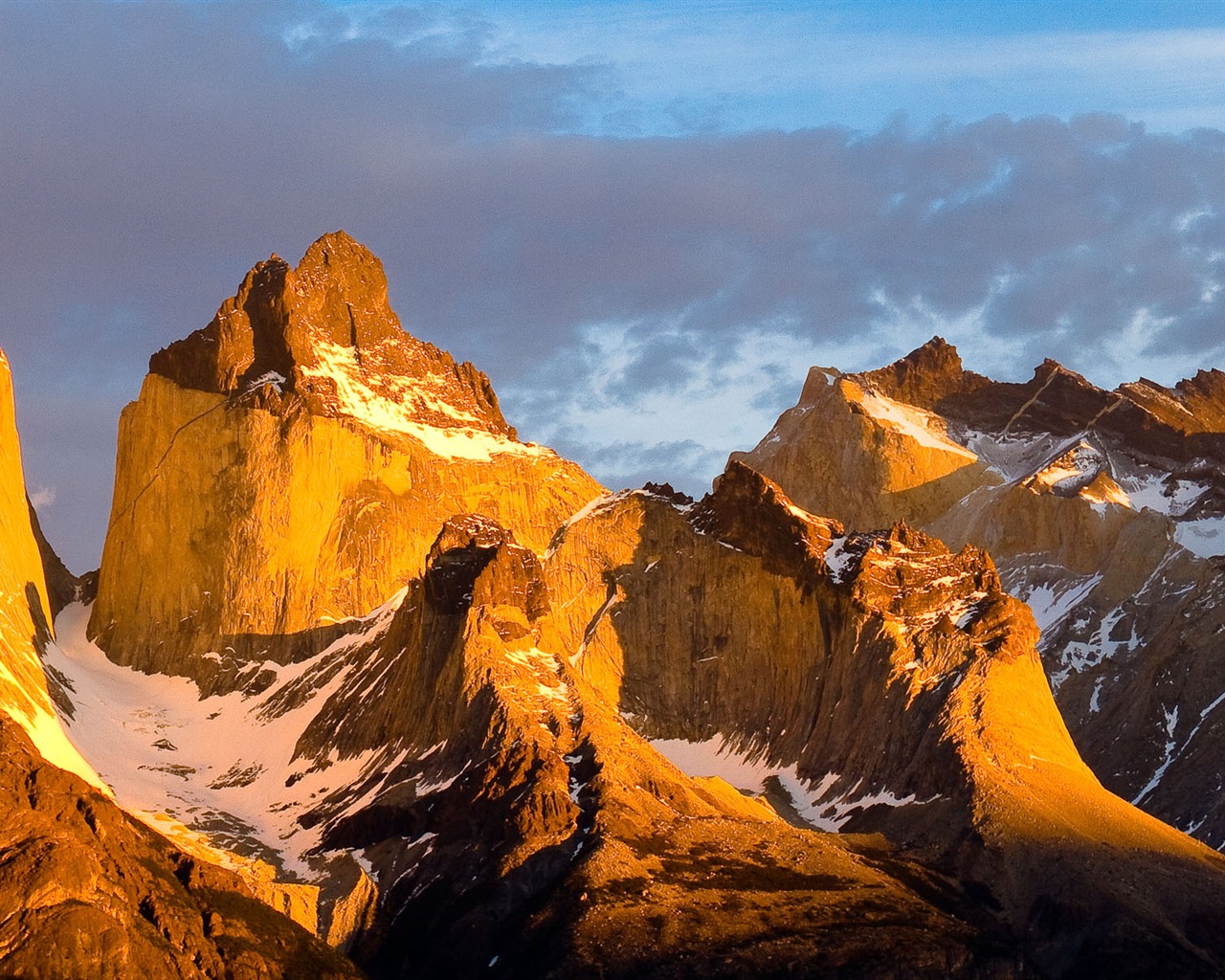 Windows 8 官方全景主题壁纸，海浪，森林，雄伟高山15 - 1280x1024