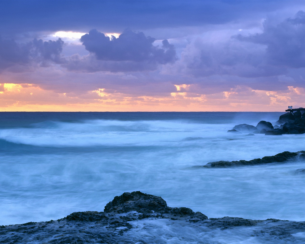 Windows 8 fondo de pantalla oficial panorámica, olas, bosques, montañas majestuosas #21 - 1280x1024