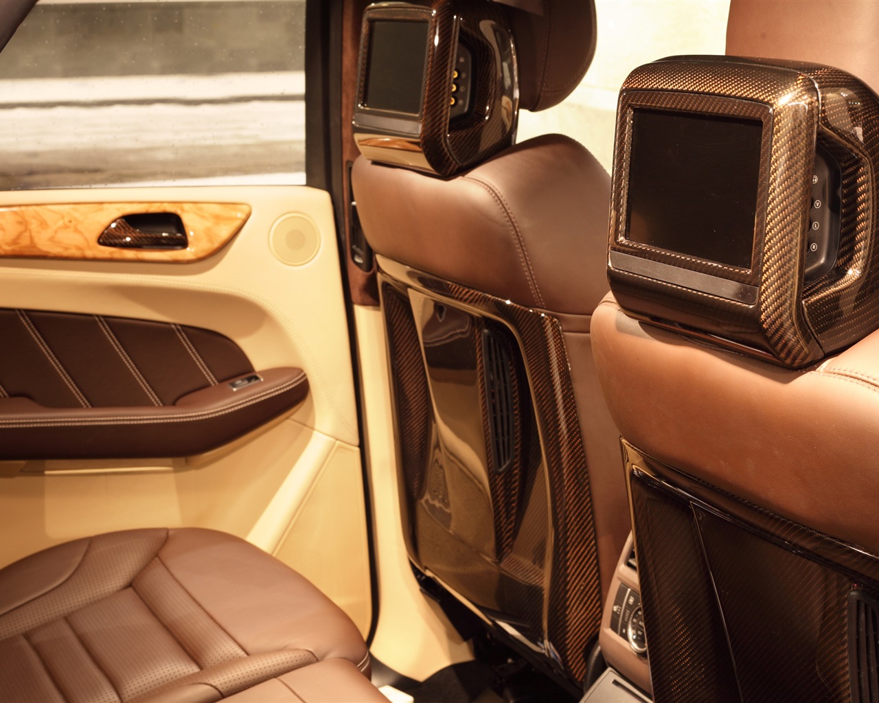 2012 Mercedes-Benz ML 63 AMG Inferno 梅賽德斯-奔馳高清壁紙 #19 - 1280x1024