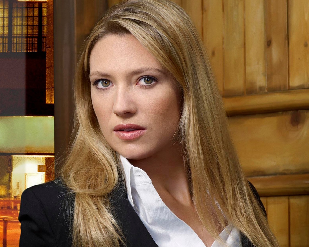 Anna Torv krásné Tapety na plochu #7 - 1280x1024