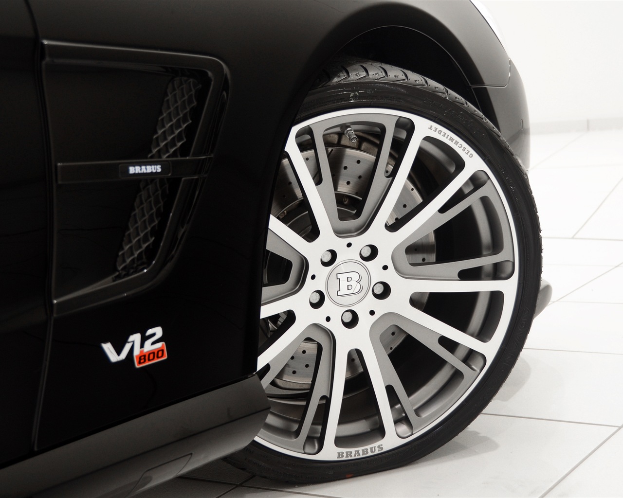 2013 Brabus 800 Roadster HD Tapety na plochu #16 - 1280x1024