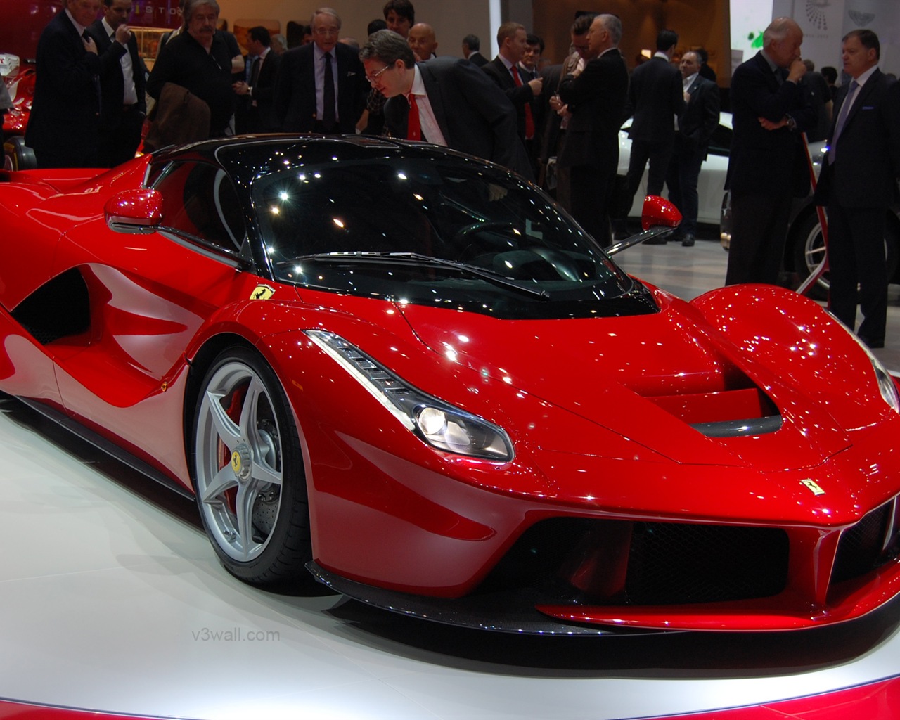 2013 Ferrari LaFerrari red supercar HD Tapety na plochu #19 - 1280x1024