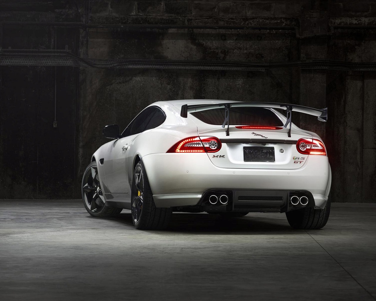 2014 Jaguar XKR-S GT 捷豹XKR-S GT跑车高清壁纸14 - 1280x1024