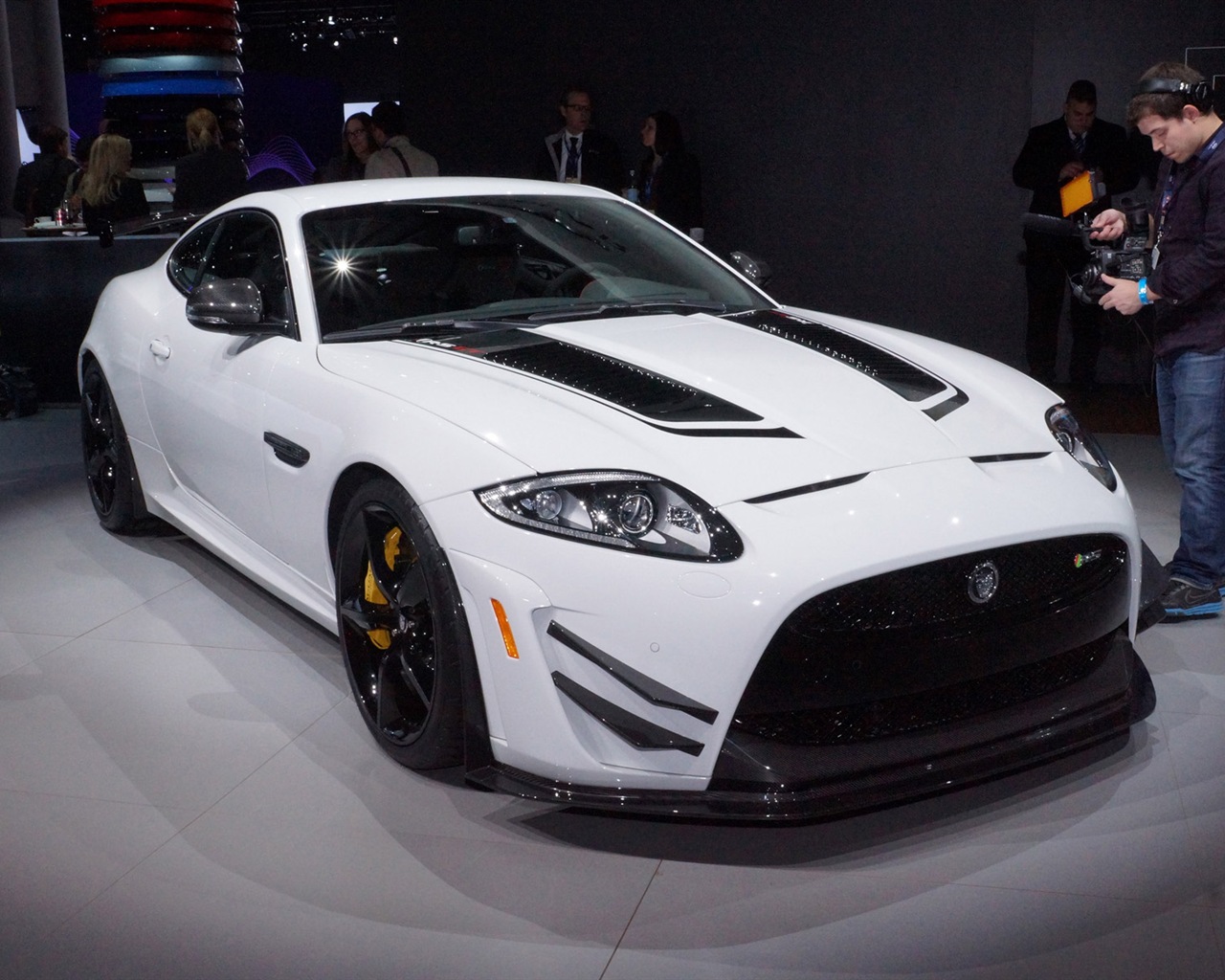 2014 Jaguar XKR-S GT 捷豹XKR-S GT跑车高清壁纸17 - 1280x1024