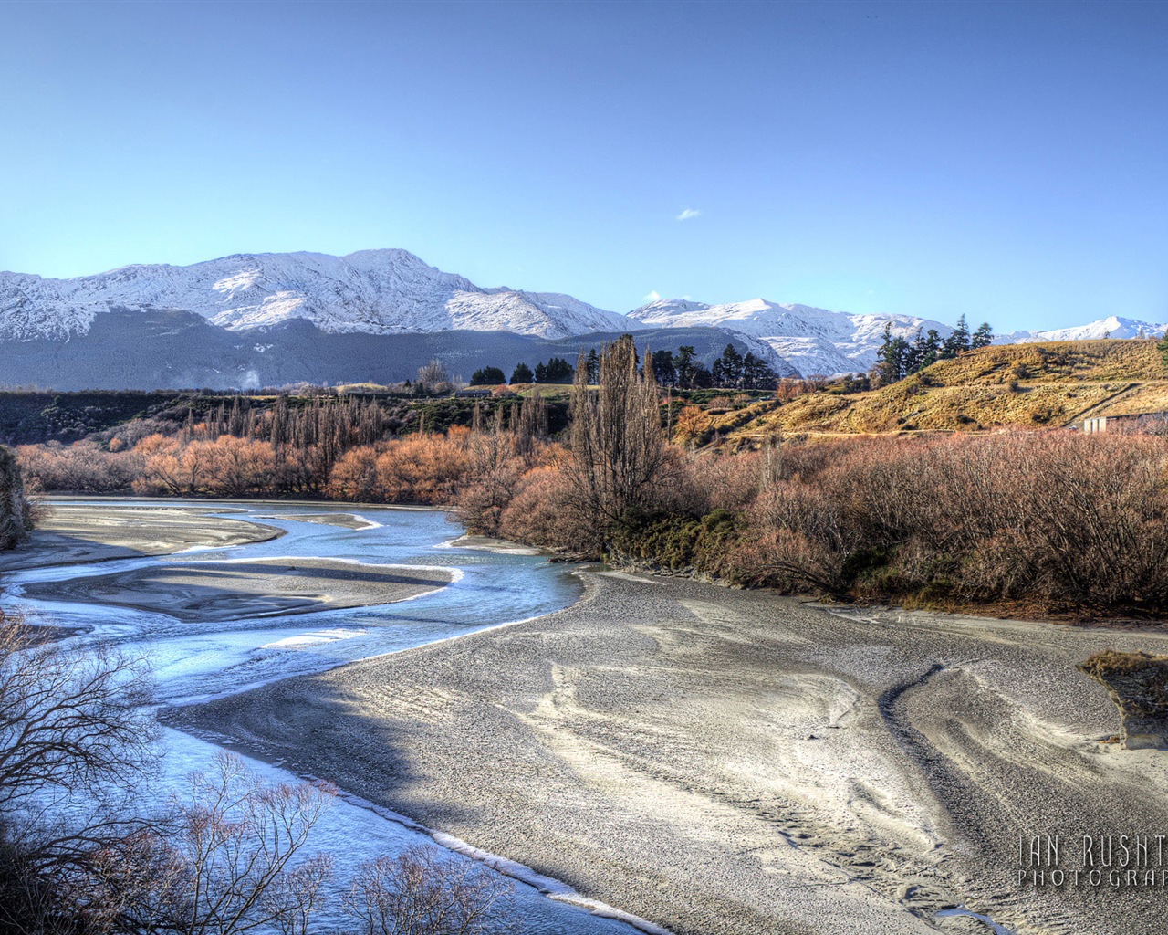 Windows 8 theme wallpaper: Queenstown, New Zealand #4 - 1280x1024
