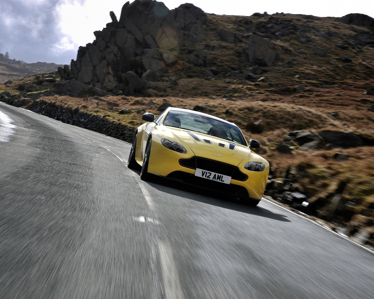 2013 Aston Martin V12 Vantage S 阿斯顿·马丁V12 Vantage 高清壁纸6 - 1280x1024