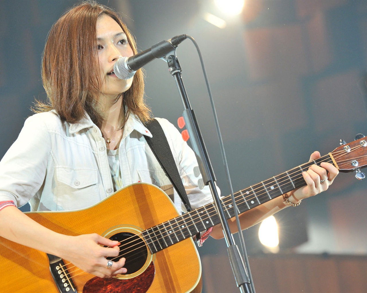 Japonský zpěvák Yoshioka Yui HD tapety na plochu #4 - 1280x1024