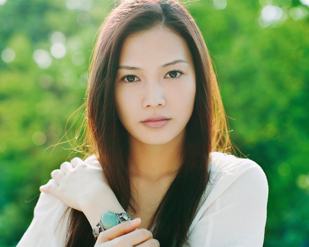 Chanteuse japonaise Yoshioka Yui fonds d'écran HD #15 - 1280x1024