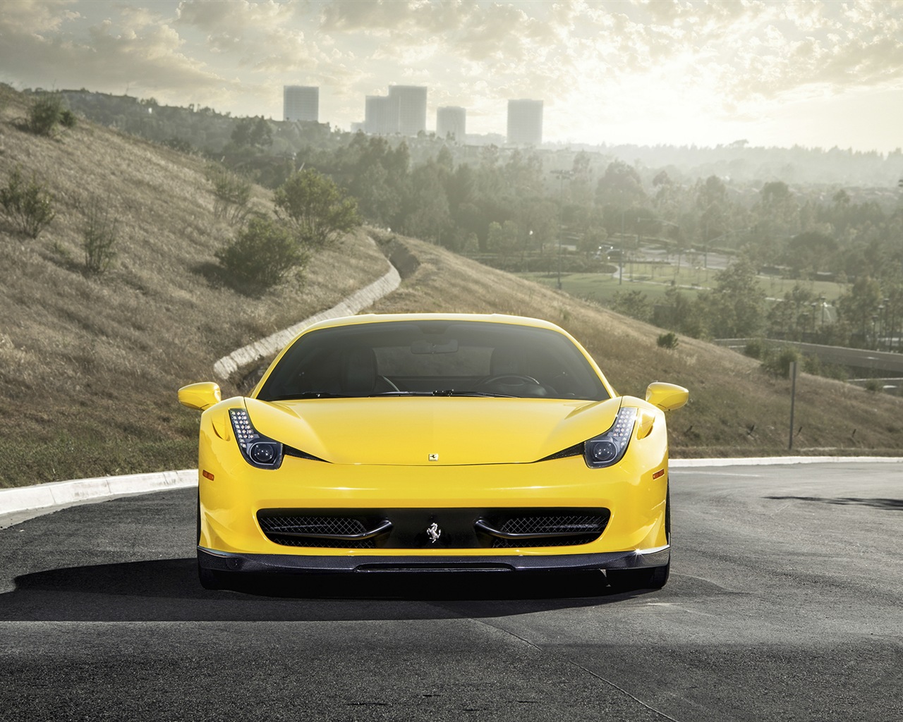 2013 Ferrari 458 Italia avec 458-V supercar fonds d'écran HD #3 - 1280x1024