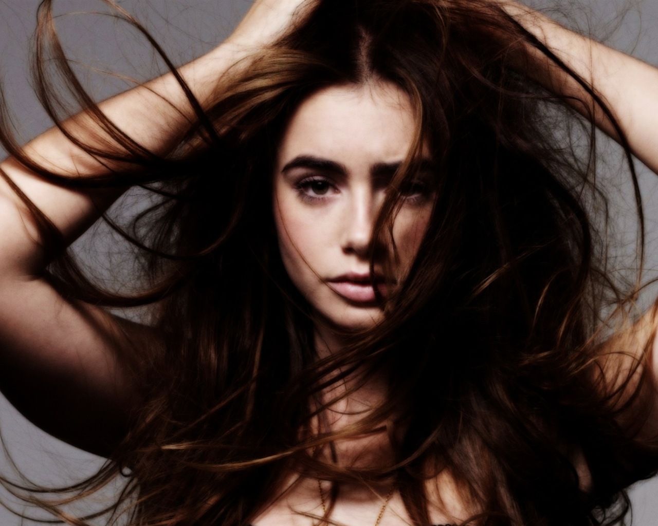 Lily Collins 莉莉·柯林斯 美女壁紙 #3 - 1280x1024