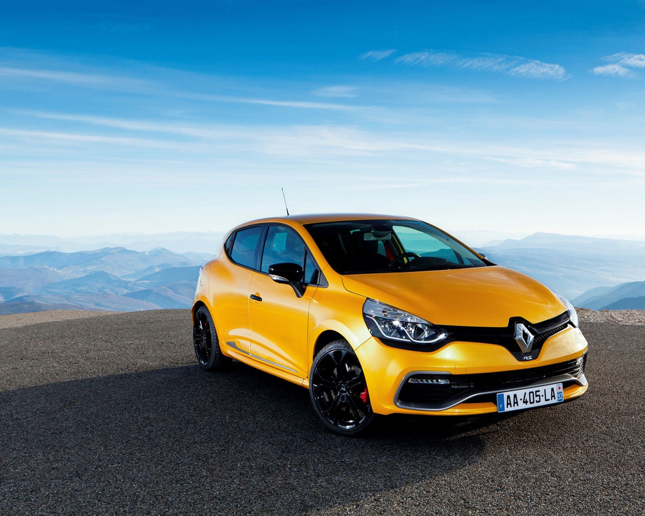 2013 Renault Clio RS 200 barva žlutá vůz HD Tapety na plochu #1 - 1280x1024