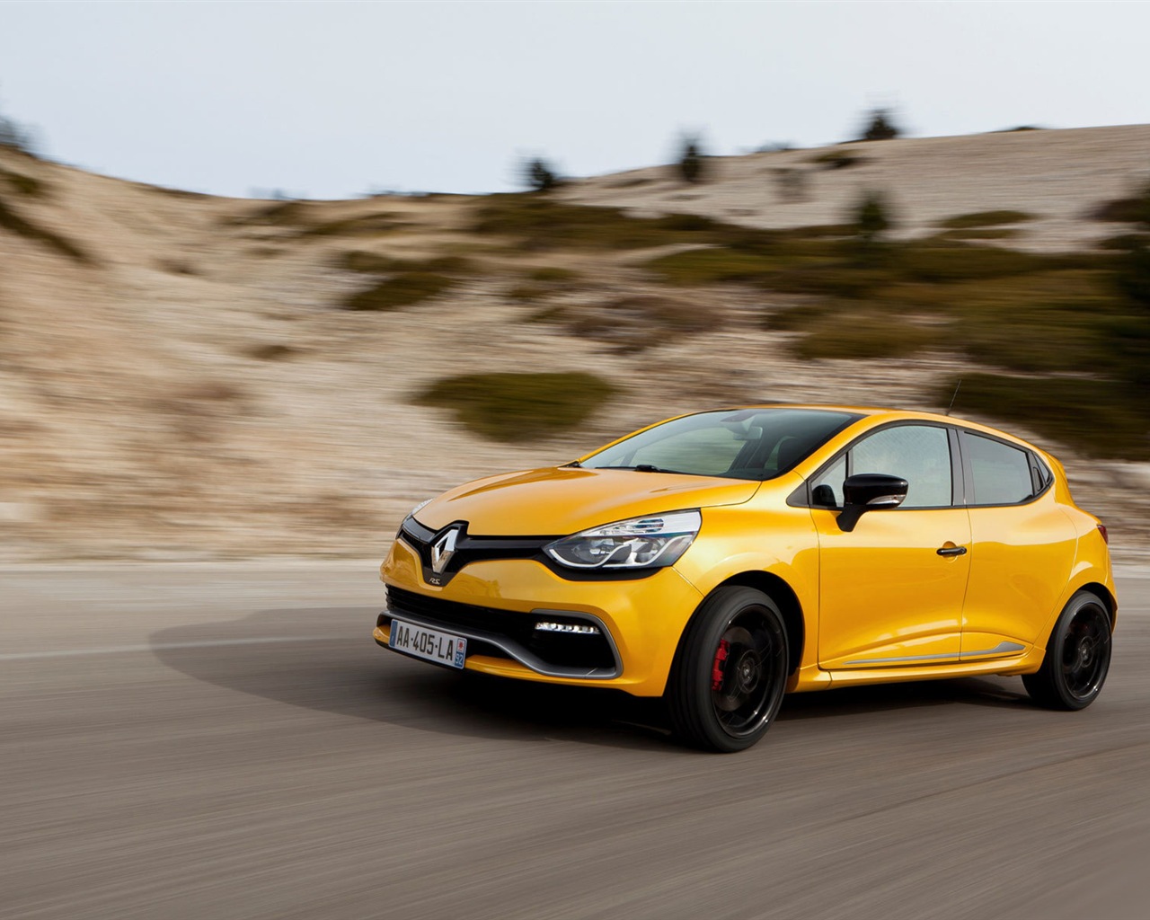 2013 雷諾CLIO RS200黃色車高清壁紙 #2 - 1280x1024