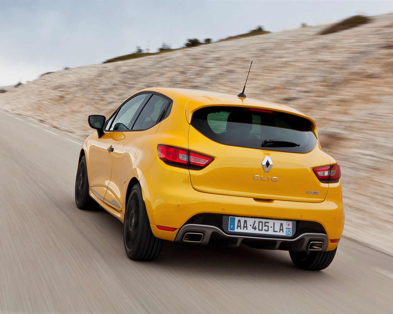 2013 Renault Clio RS 200 barva žlutá vůz HD Tapety na plochu #11 - 1280x1024