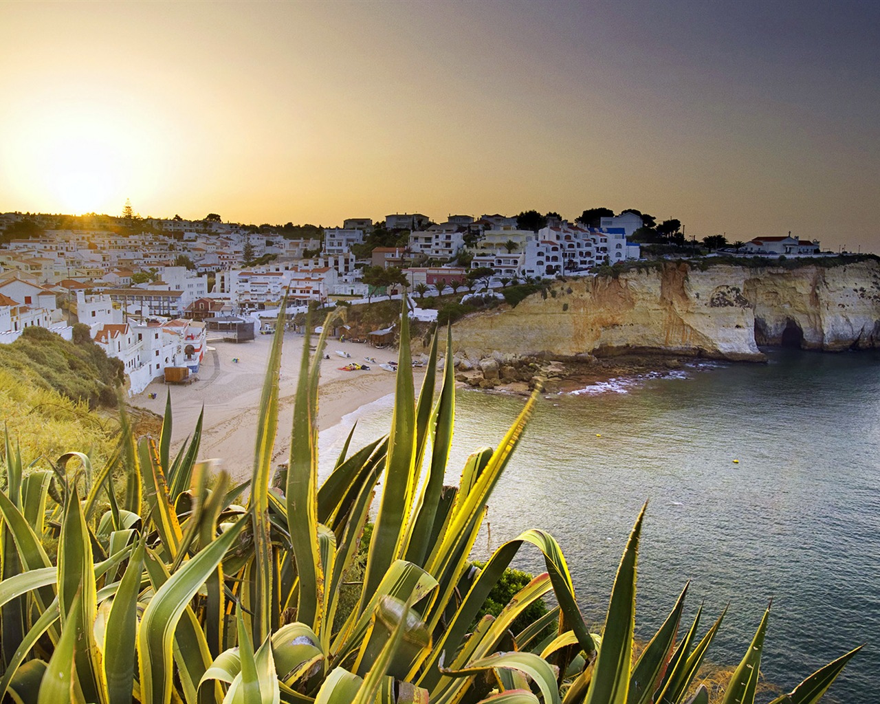 Windows 8 theme wallpaper: Beach sunrise and sunset views #13 - 1280x1024