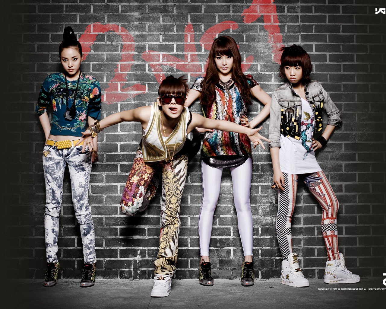 Korean music girls skupina 2NE1 HD tapety na plochu #1 - 1280x1024