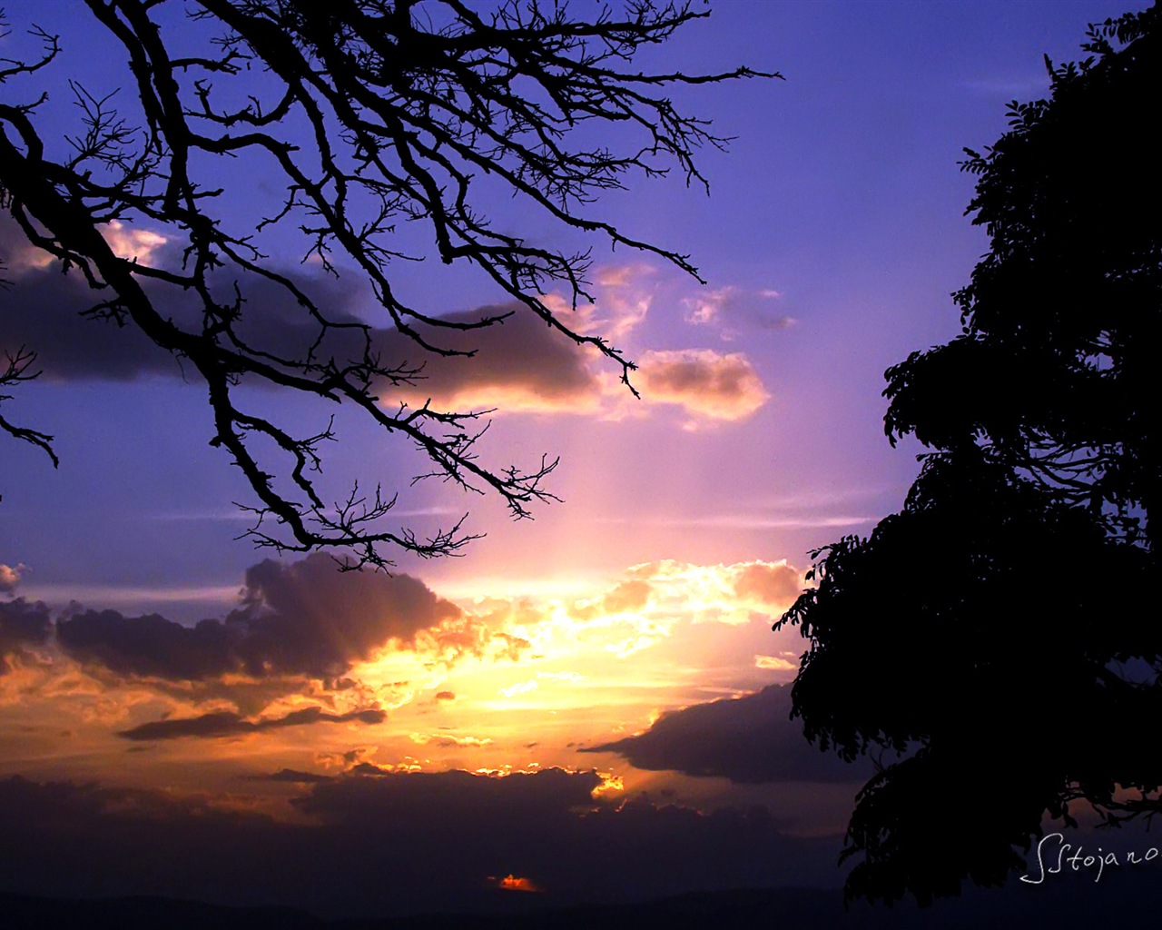 Après le coucher du soleil, le lac d'Ohrid, fonds d'écran Windows 8 thème HD #3 - 1280x1024