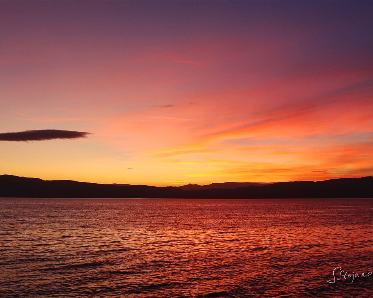 Après le coucher du soleil, le lac d'Ohrid, fonds d'écran Windows 8 thème HD #12 - 1280x1024