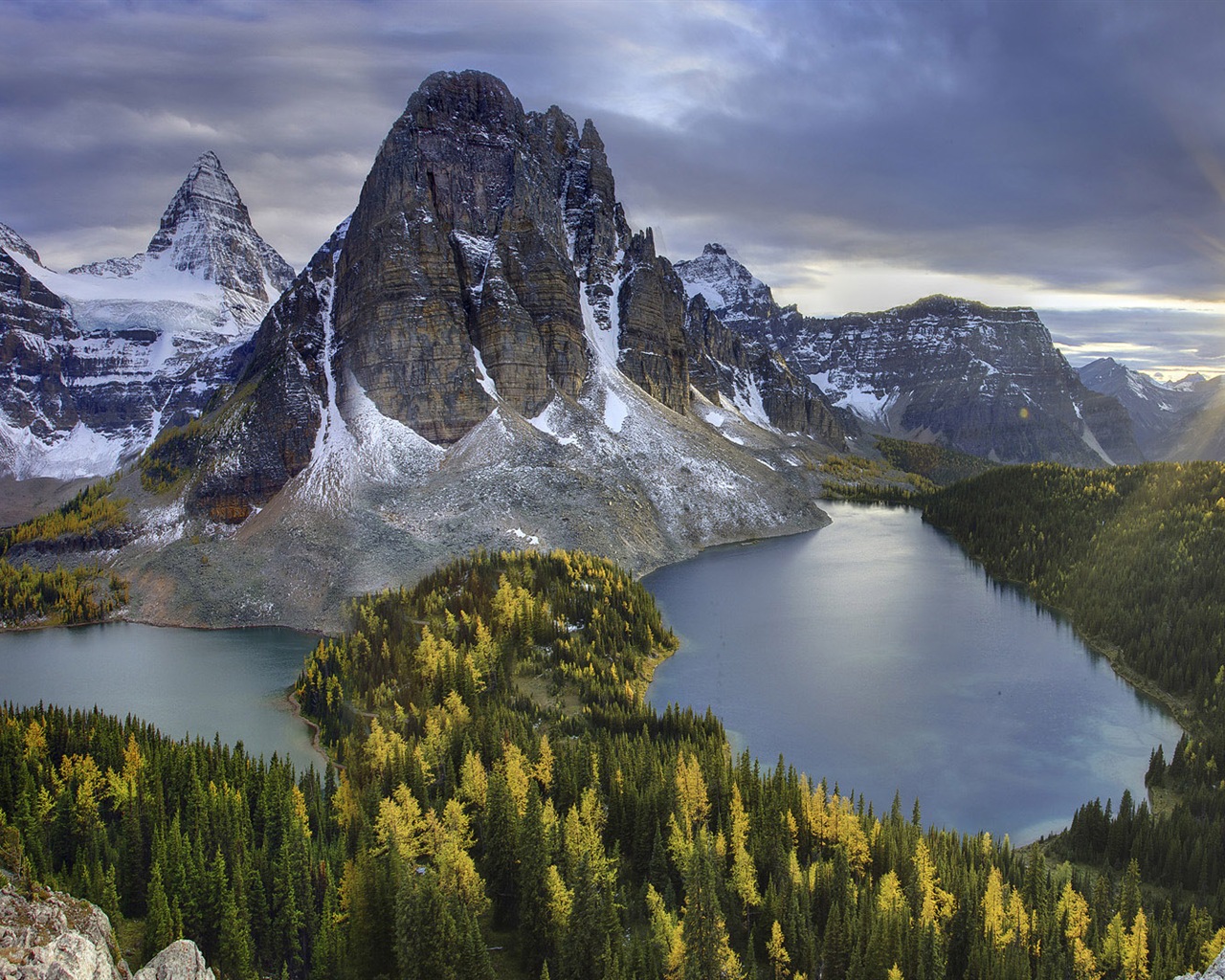 Volcanic lake landscape HD wallpapers #12 - 1280x1024